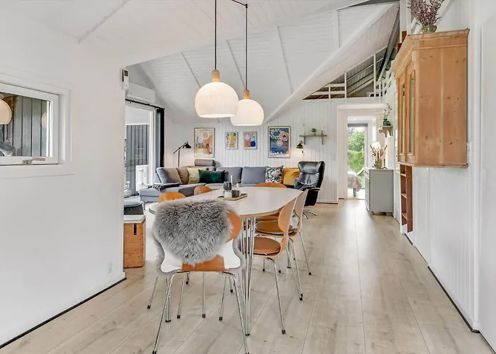 Holiday home Bv389-blavand-gl-maelkevej-19 Blavand