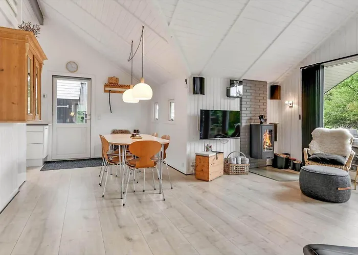 Holiday home Bv389-blavand-gl-maelkevej-19 *