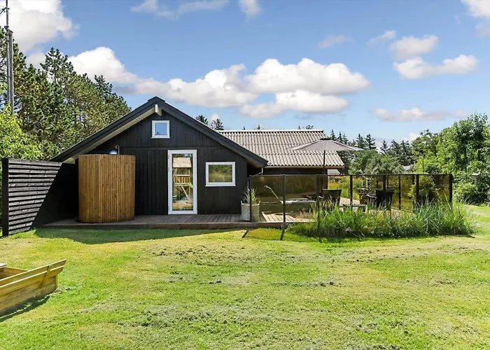 Holiday home Bv389-blavand-gl-maelkevej-19 *